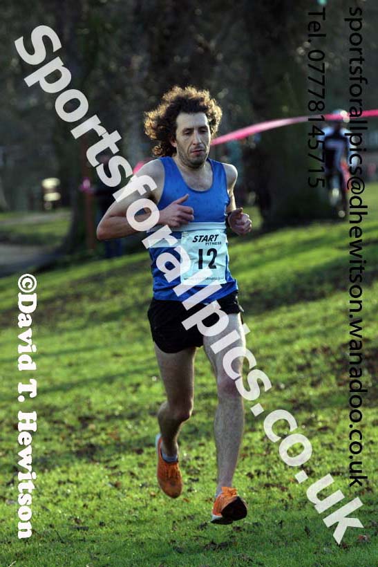 Morpeth Harriers 11k Road Race on New Year's Day. Photo: David T. Hewitson/Sports for All Pics